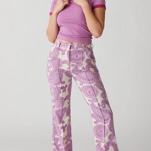 Printed flare pant - size 6 urban outfitters